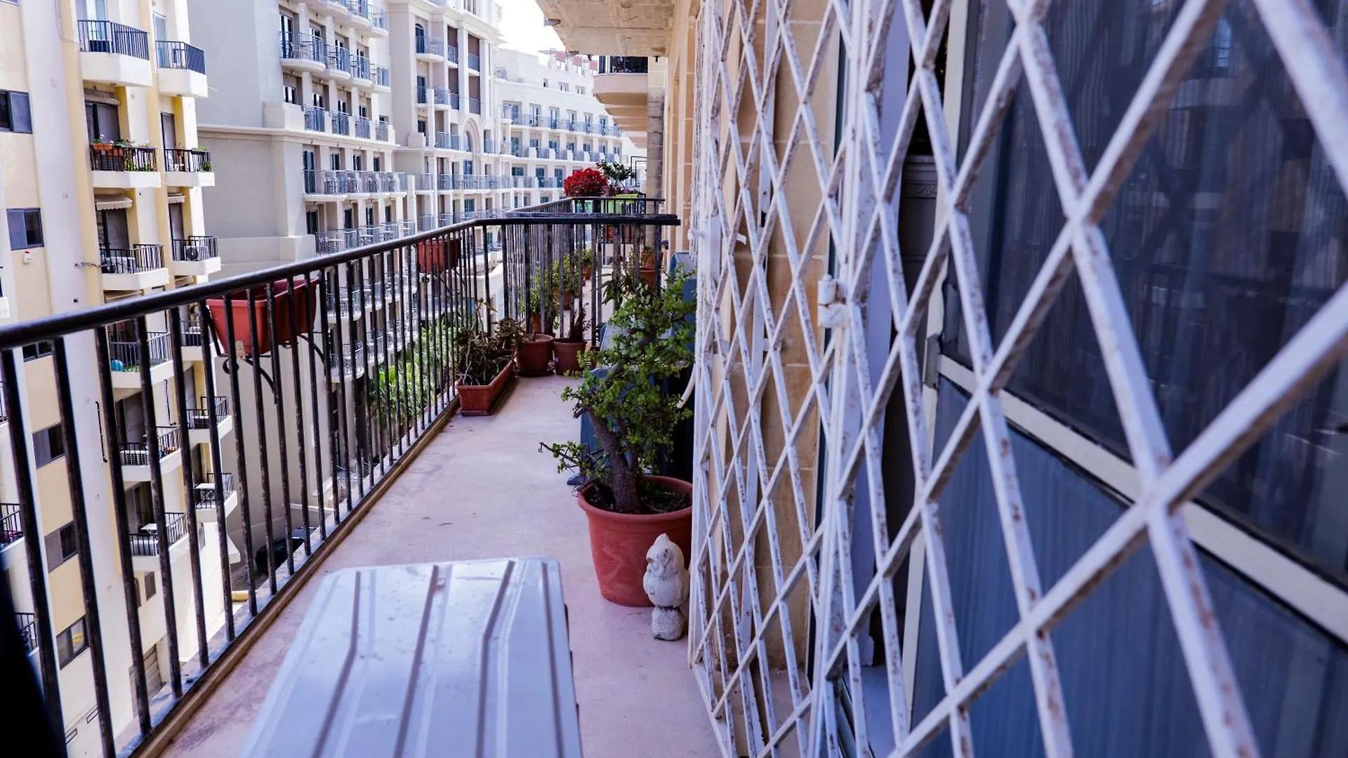 St Julians Balutta Bay Huge Flat! -2Min From Seafront Daire Saint Julian's