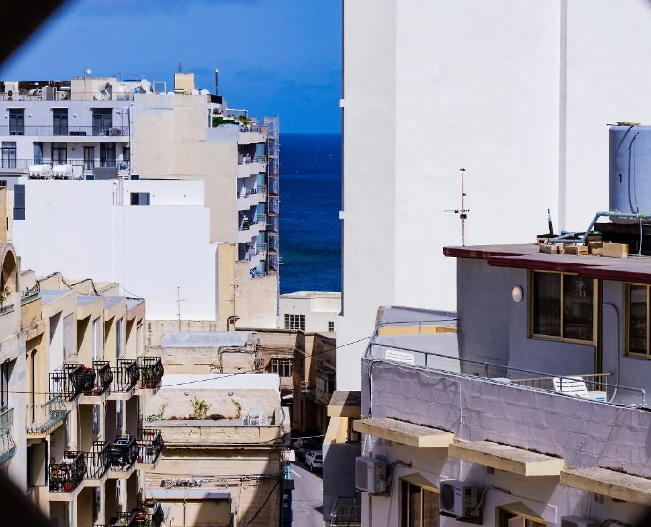 St Julians Balutta Bay Huge Flat! -2Min From Seafront Daire Saint Julian's Malta
